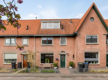 Tussenwoning te koop: Kapteynstraat 39, Astronomische Buurt Hilversum