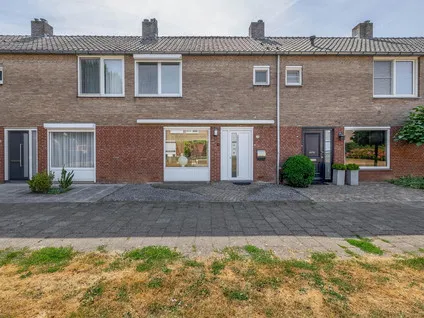 Tussenwoning te koop: Karbindersdreef 49, Belfort Maastricht