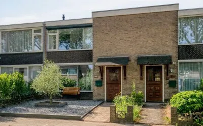Tussenwoning te koop: Kard. de Jongstraat 49, Kerkakkers Valkenswaard