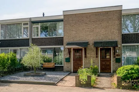 Tussenwoning te koop: Kard. de Jongstraat 49, Kerkakkers Valkenswaard