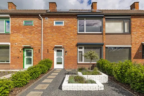 Tussenwoning te koop: Kardinaal Frankenbergstraat 17, Rijsbergen Rijsbergen