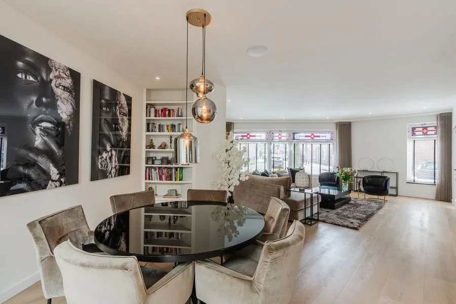 Tussenwoning te koop: Kardinaal van Enckevoirtstraat 15, Tilburg