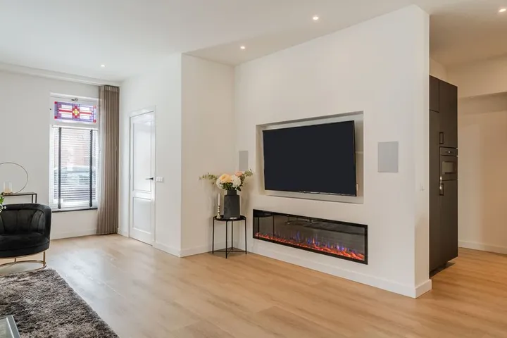 Terraced house for sale: Kardinaal van Enckevoirtstraat 15, Padua Tilburg