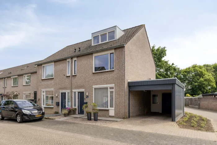 Hoekwoning te koop: Kardinaalsmuts 92, Cuijk Heeswijkse Kampen Cuijk