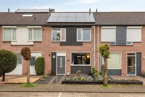 Tussenwoning te koop: Kardinaalspad 22, Kroon Helmond