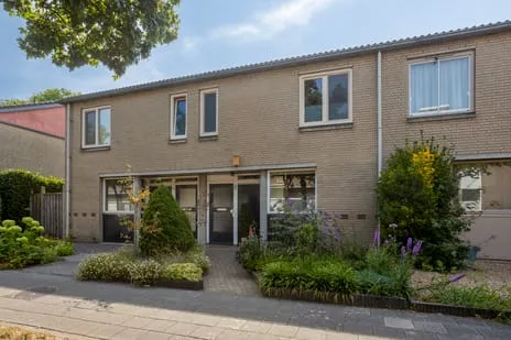 Tussenwoning te koop: Karekiet 39, Het Hooghuis Etten-Leur