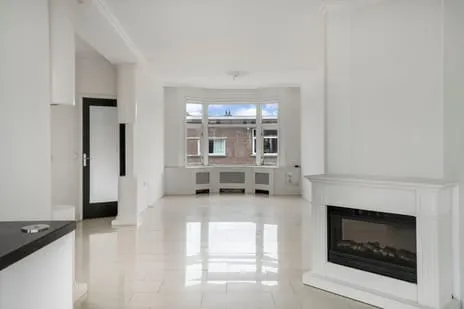 Apartment for sale: Karel de Geerstraat 48, Laakkwartier-Oost 'S-Gravenhage
