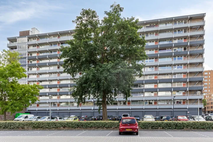 Apartment for sale: Karel de Grotelaan 40, Ludgeruskwartier Deventer