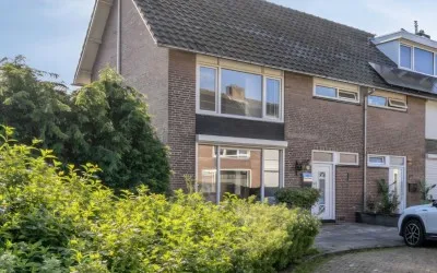 Terraced house for sale: Karel Doormanstraat 30, Braakhuizen-Zuid Geldrop