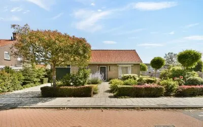 Vrijstaande woning te koop: Karel Doormanstraat 5A, Oranjebuurt Spijkenisse
