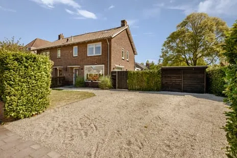 Twee-onder-één-kap te koop: Karel Doormanlaan 8, De Noord Huizen