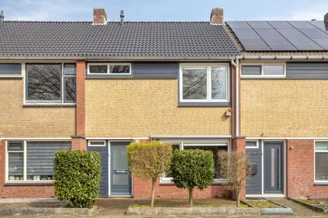 Tussenwoning te koop: Karel van de Woestijnestraat 12, Groot Driene-Noord Hengelo