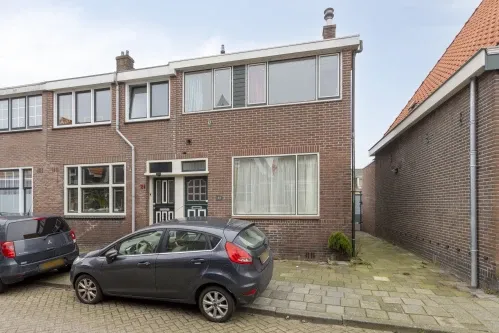 Hoekwoning te koop: Karl Marxstraat 23, Oud Zaandijk Zaandijk