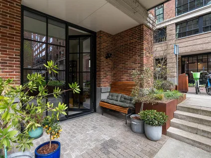 Studio te koop: Karl Weisbardstraat 4, Dijkzigt Rotterdam