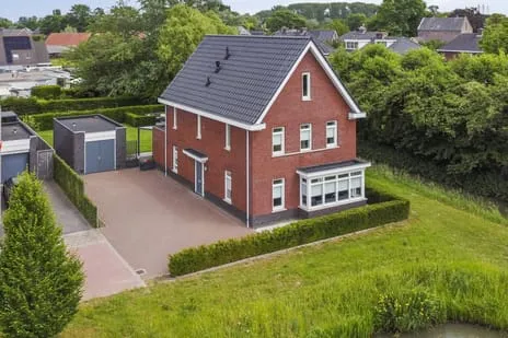 Vrijstaande woning te koop: Karmijn 45, Winssen-Centrum Winssen