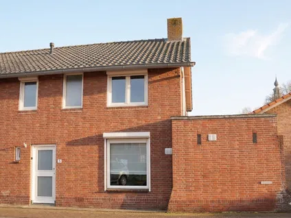 Tussenwoning te koop: Karnemelkstraat 5, IJzendijke Ijzendijke