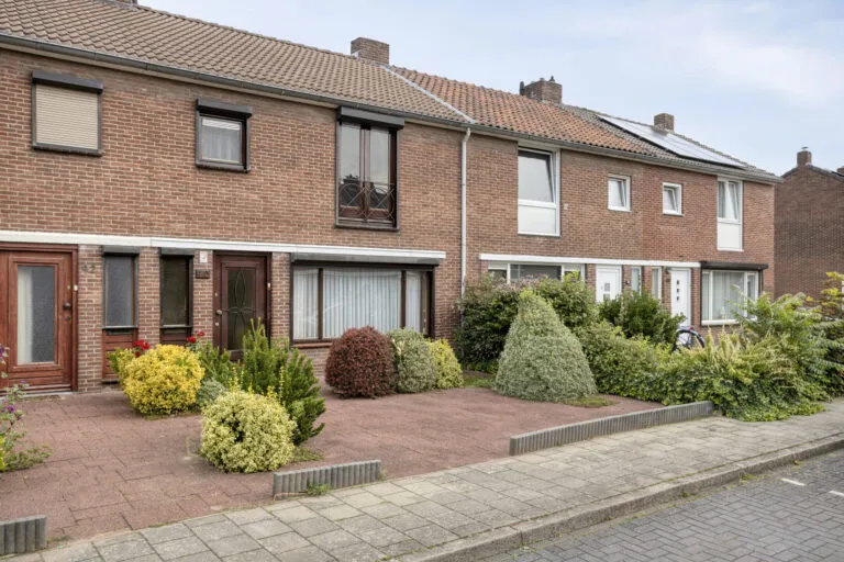 Tussenwoning te koop: Karolingenstraat 40, Maastricht