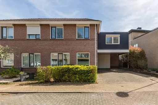 Woning te koop: Karolingenstraat, Mook Mook