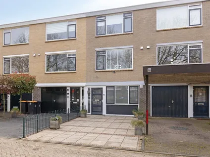 Tussenwoning te koop: Karolingersweg 162, De Heul Wijk Bij Duurstede