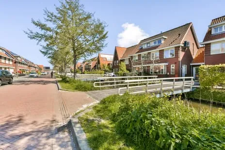 Tussenwoning te koop: Karperstraat 81, Oosteinde Aalsmeer