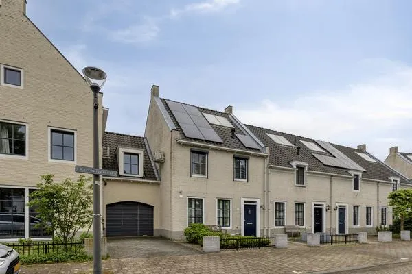 Tussenwoning te koop: Karthuizerserf 5, Schutsboom Helmond