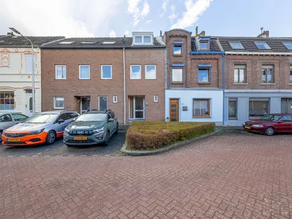 Tussenwoning te koop: Kasperenstraat 21A, Kaalheide Kerkrade
