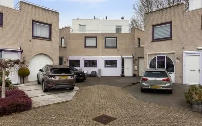 Tussenwoning te koop: Kastanjedal 36, Bomendal Maassluis