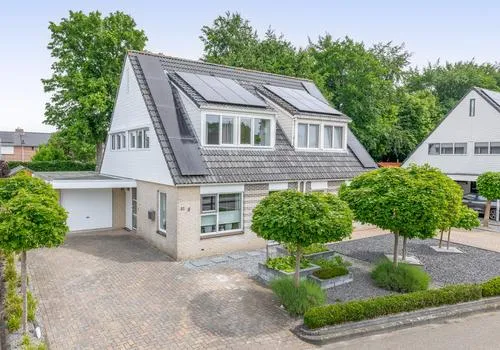 Twee-onder-één-kap te koop: Kastanjehof 31, Winschoten-Bomenbuurt Winschoten