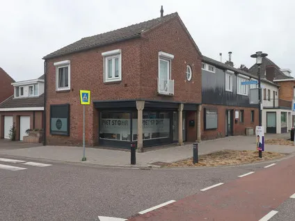 Hoekwoning te koop: Kastanjelaan 1, Bunde Bunde
