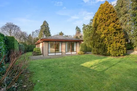 Vrijstaande woning te koop: Kastanjelaan 11, Centrum Lunteren Lunteren