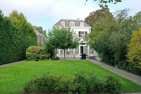 Vrijstaande woning te koop: Kastanjelaan 11, Velp-Zuid beneden spoorlijn Velp (Ge)