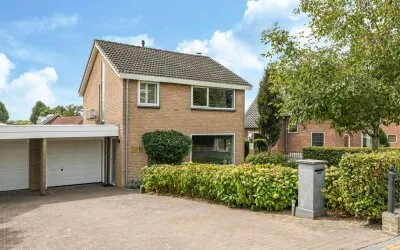 Twee-onder-één-kap te koop: Kastanjelaan 25B, Kern Heteren Heteren