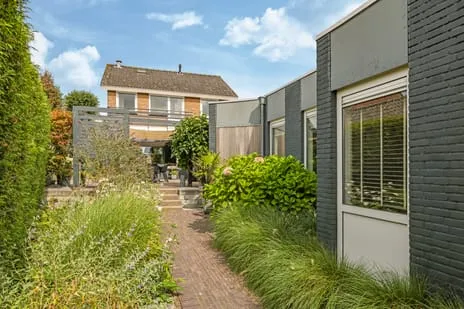 Semi-detached for sale: Kastanjelaan 25B, Kern Heteren Heteren