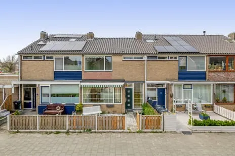 Tussenwoning te koop: Kastanjelaan 27, Rozenburg Rozenburg (Zh)