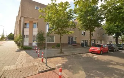 Tussenwoning te koop: Kastanjelaan 3, De Dem en omgeving Hoensbroek