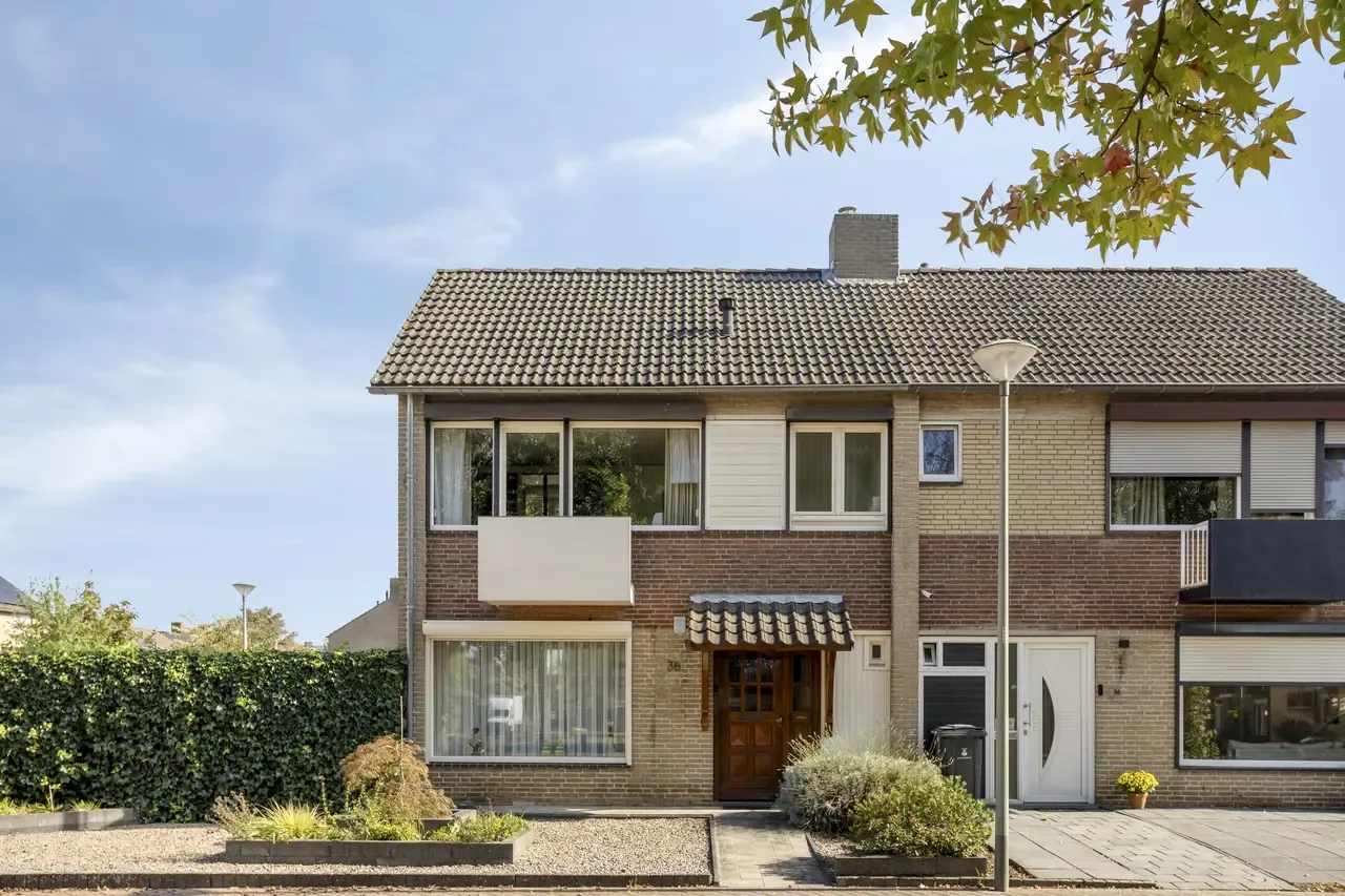 Hoekwoning te koop: Kasteel Annendaelstraat 38, Roermond