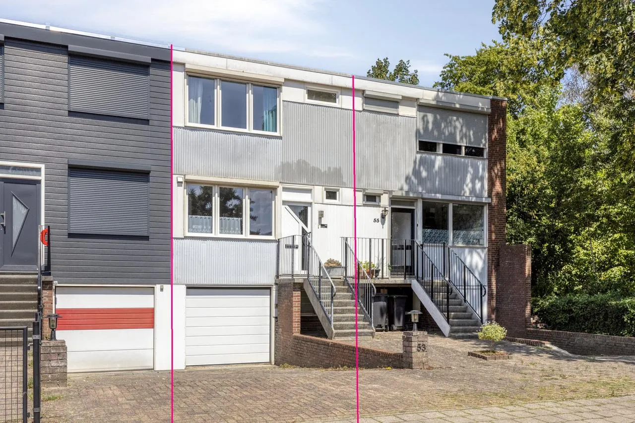 Tussenwoning te koop: Kasteel Hillenraedtstraat 53, Roermond