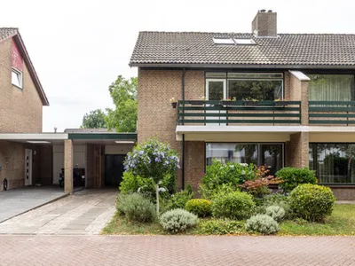 Koopwoning: Kasteel Aldenghoorstraat 30 in Roermond - €415.000 - 137m²