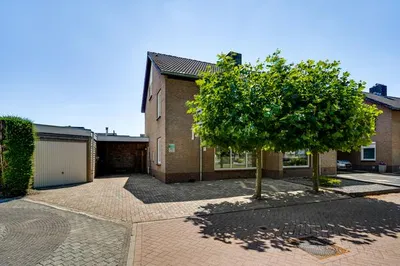 Koopwoning: Kasteel Aldenghoorstraat 38 in Roermond - €475.000 - 175m²