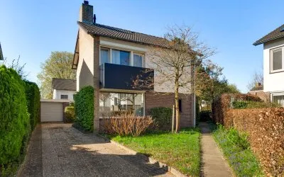 Vrijstaande woning te koop: Kasteel Frymersonstraat 22, Kastelenbuurt Roermond