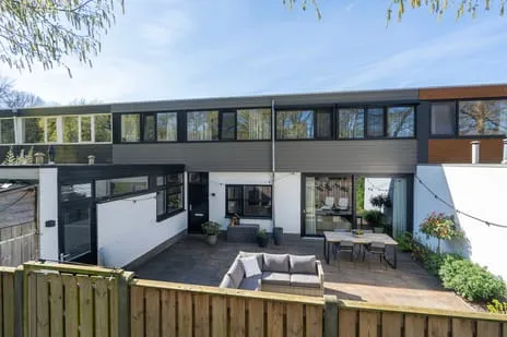 Tussenwoning te koop: Kasteel Tongelaerstraat 25, Kastelenbuurt Noord Tilburg