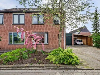 Twee-onder-één-kap te koop: Kasteelhoekstraat 26, Kern Hoedekenskerke Hoedekenskerke