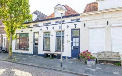 Tussenwoning te koop: Kasteelstraat 30, Scheldestraat e.o. Vlissingen