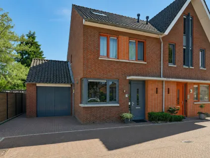 Twee-onder-één-kap te koop: Katarijnehof 13, Kerkdriel Kerkdriel