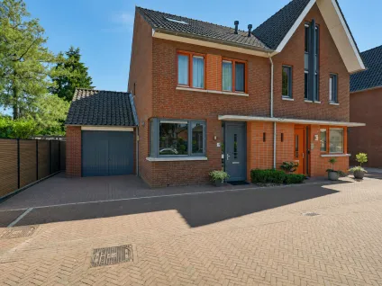 Twee-onder-één-kap te koop: Katarijnehof 13, Kerkdriel Kerkdriel