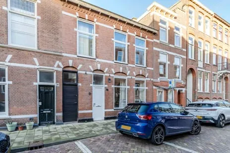 Tussenwoning te koop: Katwijkstraat 38, 'S-Gravenhage