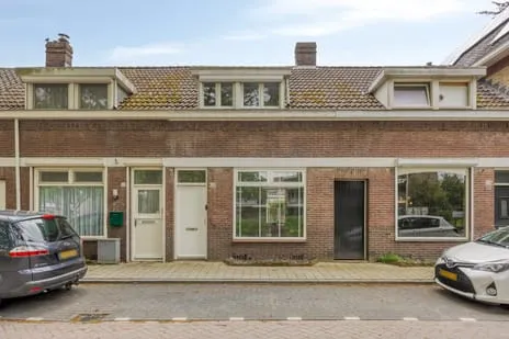 Tussenwoning te koop: Kaukasuslaan 30, Groenewoud West Tilburg