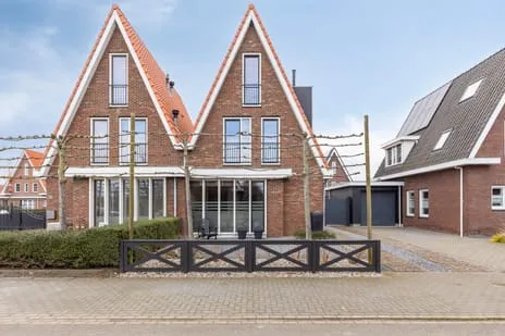 Twee-onder-één-kap te koop: Kaveldijk 14, Verspreide huizen in het Noorden en Westen Zierikzee