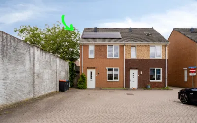Twee-onder-één-kap te koop: Kees Dekkershof 1, Sint Josephbuurt Roosendaal