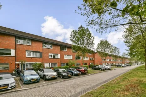 Tussenwoning te koop: Kees Verweystraat 37, Tussen de Vaarten Z.- Noordwest Almere